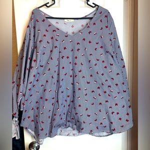 Como Blu, White and Blue Striped Butterfly V-neck top 2XL with knot tie sleeves